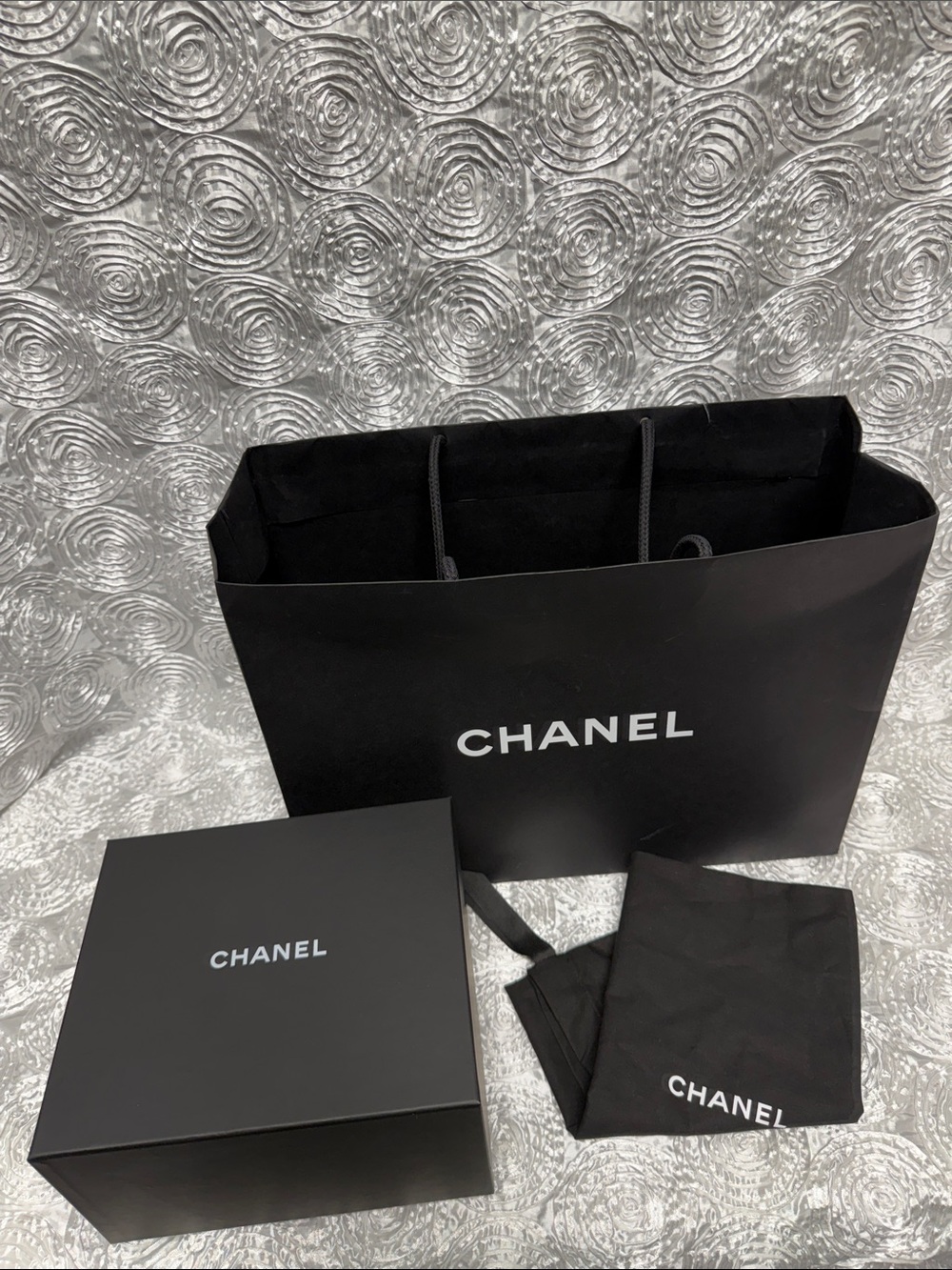 Chanel Box-Dust Bag (Authentic)
